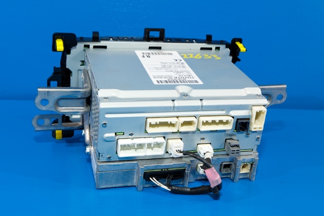 Bilstereo navigasjon til Toyota Yaris 2014-2020 (Type III, Fase 2)  (TOYOTA|86140-0D230|)