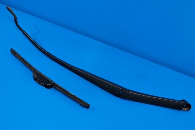 Viskerarm frontrute høyre til Hyundai i30, 2012-2017 (Type II)