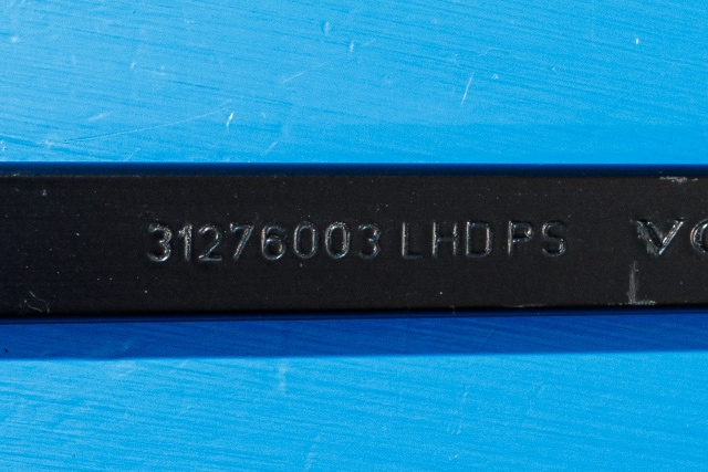 Viskerarm frontrute høyre til Volvo V70 2014-2016 (Type III, Fase 2) (VOLVO|31276003|)