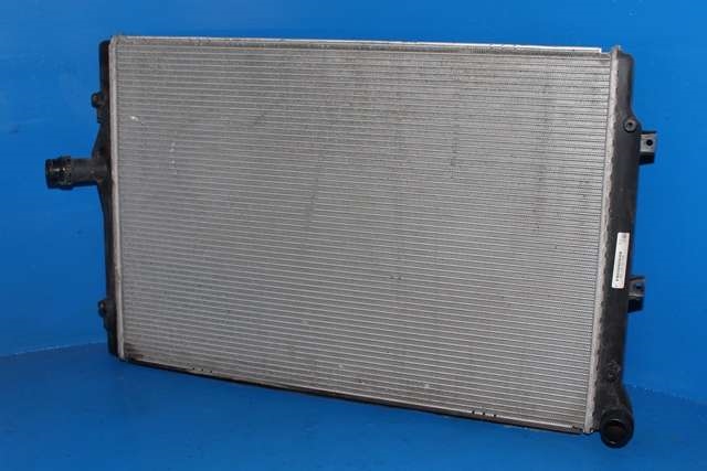 Radiator (manuell gir) til Škoda Octavia 2009-2013 (Type II, Fase 2) (VAG|1K0 121 251 DM|)