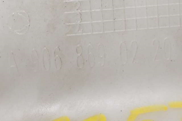 Spylertank foran til Mercedes Sprinter 2013-2018 (Fase 2) (906) (906) (MERCEDES|A 906 869 02 20|)
