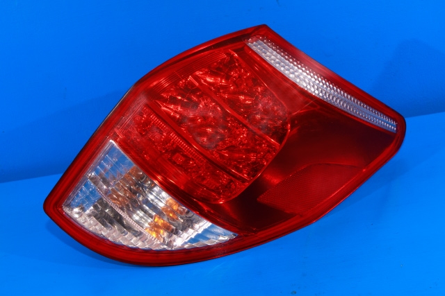 Baklykt høyre til Toyota RAV4 2006-2009 (Type III, Fase 1)