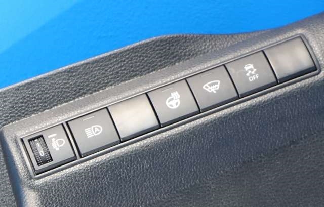 Bryter diverse til Toyota Corolla 2019-->>  