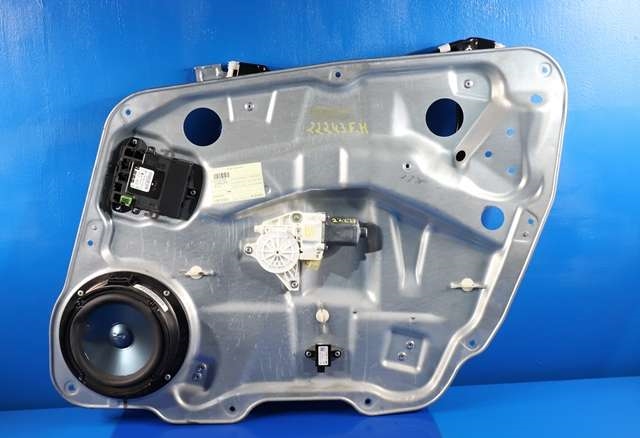 Ruteheis høyre foran til Mercedes GL, 2006-2012 (X164) (X164) (MERCEDES|A 251 820 08 42)