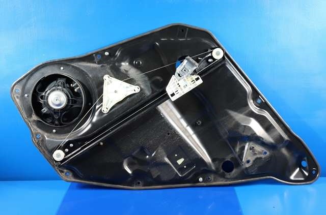 Ruteheis venstre bak til Mercedes ML 2005-2011 (W164) (W164) (MERCEDES|A 251 820 01 08|)