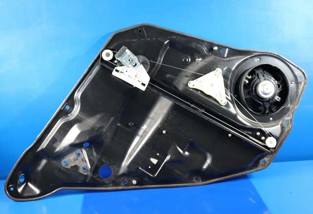 Ruteheis høyre bak til Mercedes ML 2005-2011 (W164) (W164) (MERCEDES|A 251 820 02 08|)