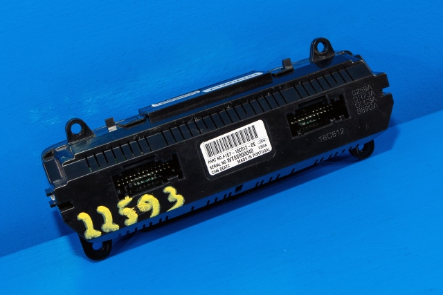 Varmeapparat betjening til Ford Focus 2014-2018 (Type III, Fase 2) (FORD|F1ET-18C612-DE|)