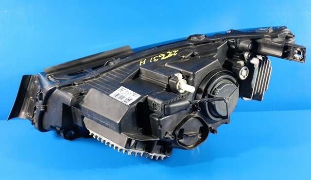 Frontlykt høyre full-LED til BMW i3 2013-2022 (BMW|63.11-7 396 814|)