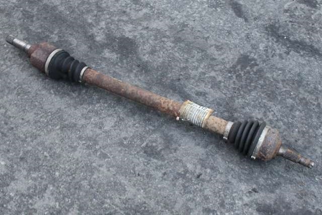 Drivaksel høyre foran, bensin/manuell til Peugeot 208, 2012-2019 (Type I)  (PEUGEOT|98 016112 80)