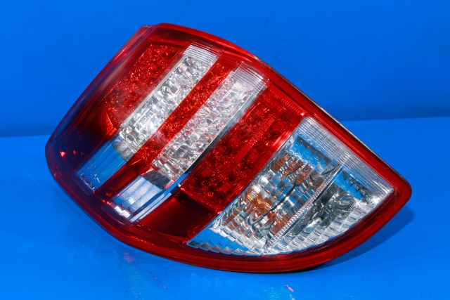 Baklykt venstre til Toyota RAV4, 2009-2013 (Type III, Fase 2)  
