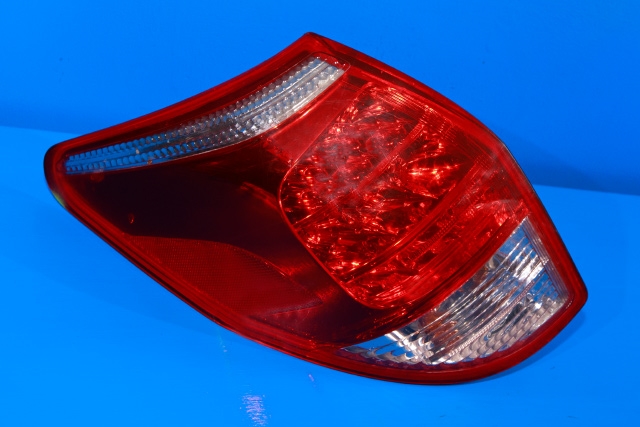 Baklykt venstre til Toyota RAV4 2006-2009 (Type III, Fase 1)
