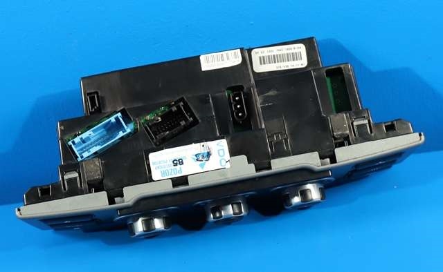 Varmeapparat betjening til Land Rover Range Rover 2002-2012 (Type III)  (LAND ROVER|7H42-18D679-DA|)