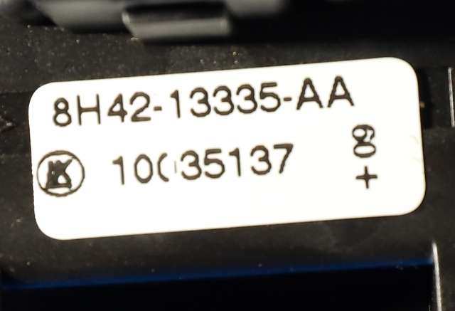Bryter blink til Land Rover Range Rover 2002-2012 (Type III)  (LAND ROVER|8H42-13335-AA|)