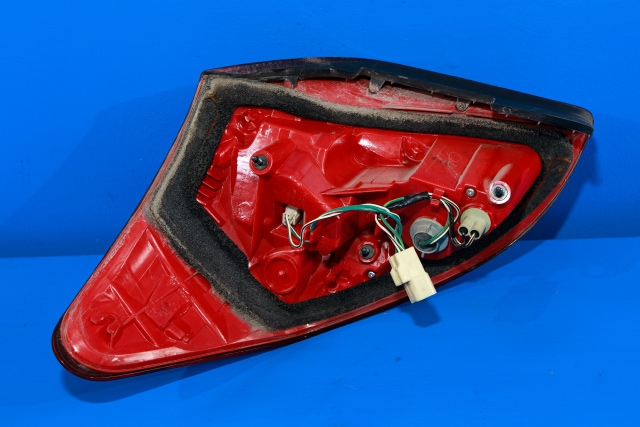 Baklykt høyre til Toyota RAV4 2006-2009 (Type III, Fase 1)