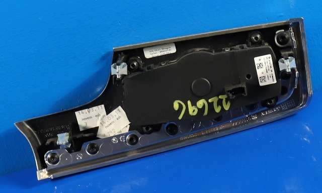Bryter lys til BMW 5-Serie 2010-2017 (F10/F11) (F10/F11) (BMW|9 192 744|)