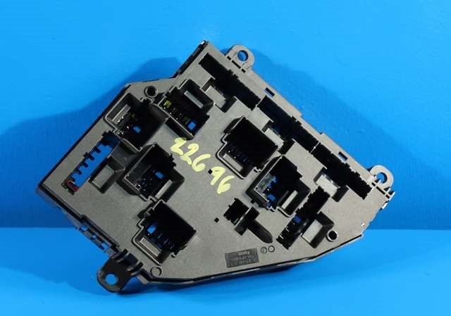 Sikringsboks til BMW 5-Serie 2010-2017 (F10/F11) (F10/F11) (BMW|9 234 423|)