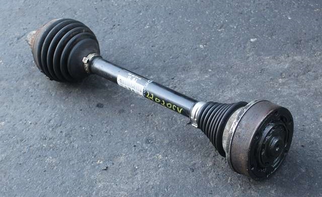 Drivaksel venstre foran, diesel/manuell til VW Golf VI 2008-2012 (VAG|1K0 407 271 LB|)