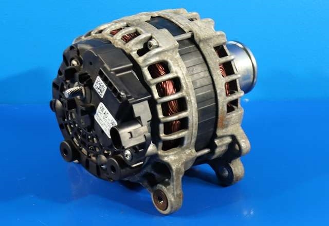 Dynamo til VW Passat 2015-2019 (Fase 1) (B8) (B8) (BOSCH|F 000 BL0 8F2|04C 903 023 L. 14 VOLT - 140 AMP|)