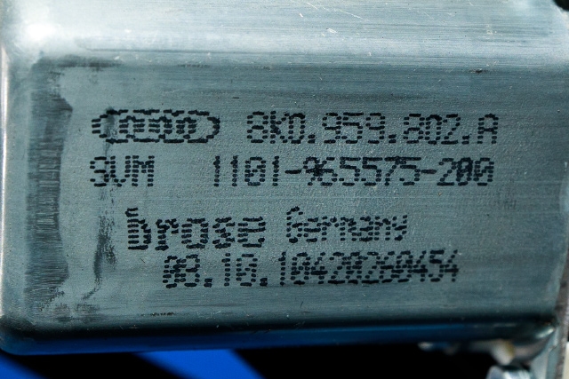 Ruteheis høyre foran til Audi A4 2007-2014 (Type IV) (B8) (B8) (VAG|8K0 959 802 A|)