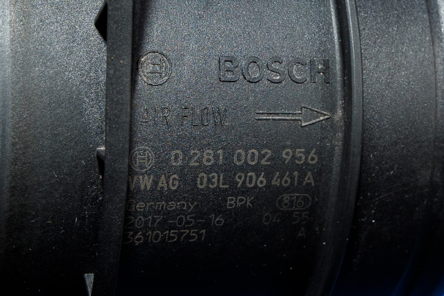 Luftmengde/luftmassemåler til VW Caddy 2015-2020 (Type III, Fase 3) (BOSCH|0 281 002 956|03L 906 461 A|)