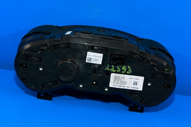 Instrumentpanel til Ford Focus 2014-2018 (Type III, Fase 2)  (FORD|F1ET-10849-BJE|)