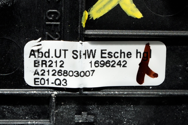 Dashbord diverse til Mercedes E-Klasse 2009-2013 (Fase 1) (W212) (W212) (MERCEDES|A 212 680 30 07|)