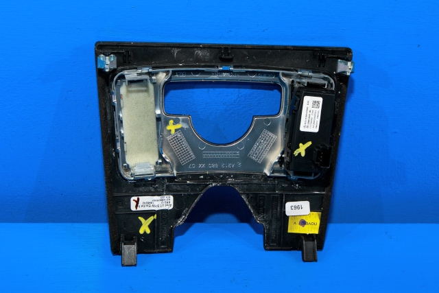 Dashbord diverse til Mercedes E-Klasse 2009-2013 (Fase 1) (W212) (W212) (MERCEDES|A 212 680 30 07|)