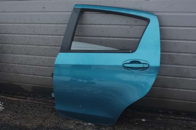Dør venstre bak til Toyota Yaris, 2012-2014 (Type III, Fase 1)