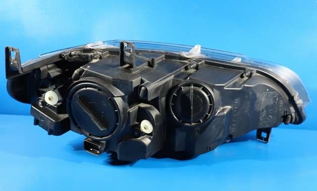Frontlykt venstre xenon til BMW X6 2008-2014 (E71/E72) (E71/E72)