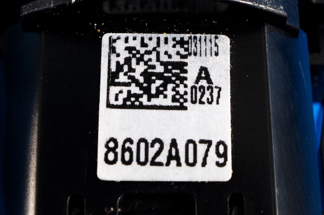 Bryter diverse til Mitsubishi Outlander 2015-->> (Type III, Fase 2)  (MITSUBISHI|8602A079|)