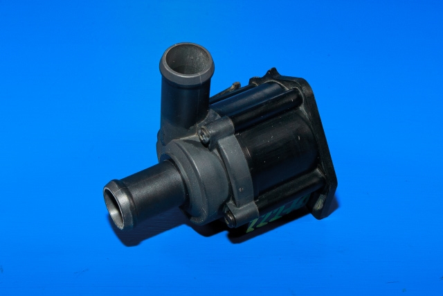 Vannpumpe elektrisk til Audi A4, Allroad, 2009-2016 (Type I) (B8) (B8) (VAG|8K0 965 561 A)