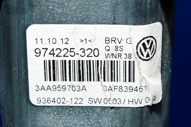Ruteheis, kun motor, venstre bak til VW Passat 2011-2015 (B7) (B7) (VAG|3AA 959 703 A|)