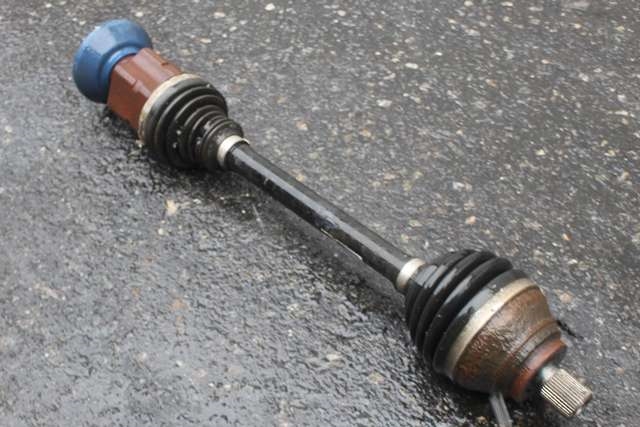 Drivaksel høyre foran, diesel/automat til Audi Q3, 2015-2018 (Type I, Fase 2) (VAG|5N0 407 766 H)