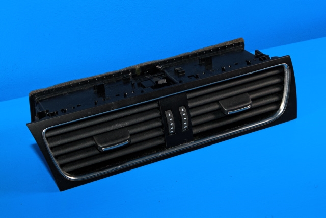Dashbord friskluftdyse midtkonsoll til Audi A4, 2007-2014 (Type IV) (B8) (B8) (VAG|8T1 820 951 B)