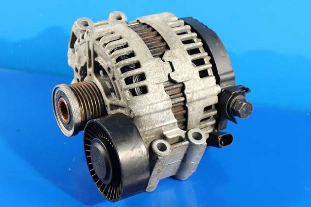Dynamo til BMW 1-Serie 2004-2011 (E81/E82/E87/E88) (E81/E82/E87/E88) (BOSCH|0 121 715 017|7 550 469. 180 AMP|)