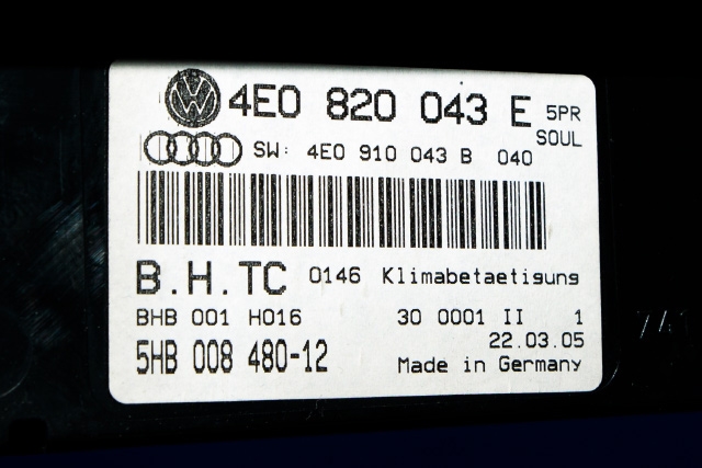 Varmeapparat betjening til Audi A8 2003-2010 (Type II) (HELLA|5HB 008 480-12|4E0 820 043 E|)