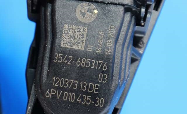 Pedal gass til BMW 1-Serie 2011-2015 (Fase 1) (F20/F21) (F20/F21) (HELLA|6PV 010 435-30|35.42-6 853 176|)