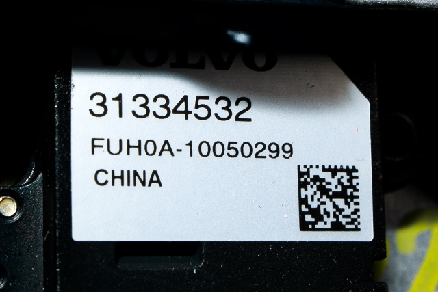 Parkeringskamera foran til Volvo V70 2007-2013 (Type III, Fase 1)  (VOLVO|31334532|)