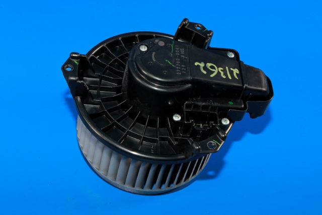 Varmeapparat motor til Toyota RAV4 2006-2009 (Type III, Fase 1) (DENSO|272700-8041|)