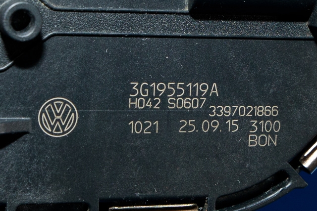 Viskermotor frontrute komplett m/overføring til VW Passat 2015-2019 (Fase 1) (B8) (B8) (VAG|3G1 955 023 C|3G1 955 119 A|)