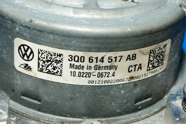 ABS sentral til VW Passat 2015-2019 (Fase 1) (B8) (B8) (VAG|3Q0 614 517 AB|3Q0 907 379 AB|)