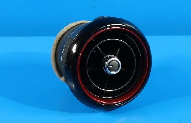 Dashbord friskluftdyse til Mazda CX-3, 2015-2022  (MAZDA|D09W-64-730)