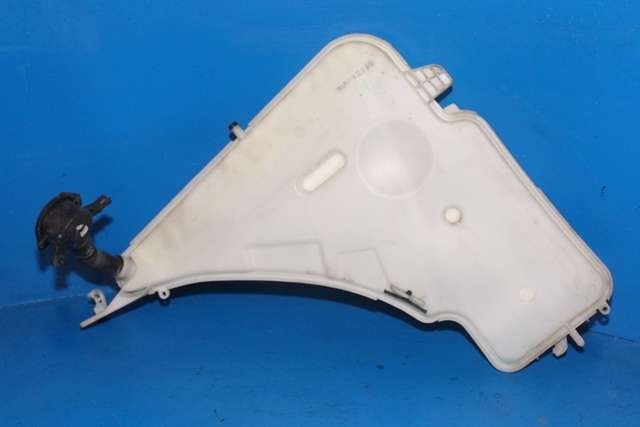 Spylertank foran til BMW 1-Serie 2011-2015 (Fase 1) (F20/F21) (F20/F21) (BMW|7 241 675|)