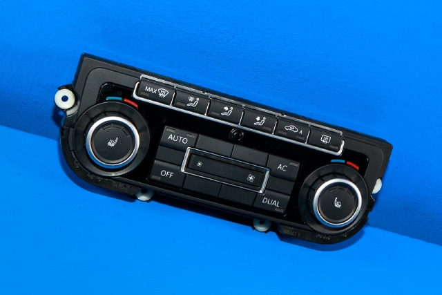 Varmeapparat betjening til VW Golf VI, 2008-2012  (HELLA|5HB 009 746-41)