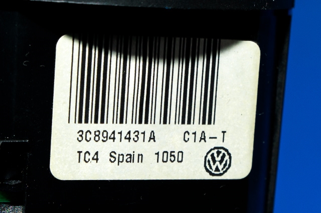 Bryter lys til VW Golf VI 2008-2012  (VAG|3C8 941 431 A|)