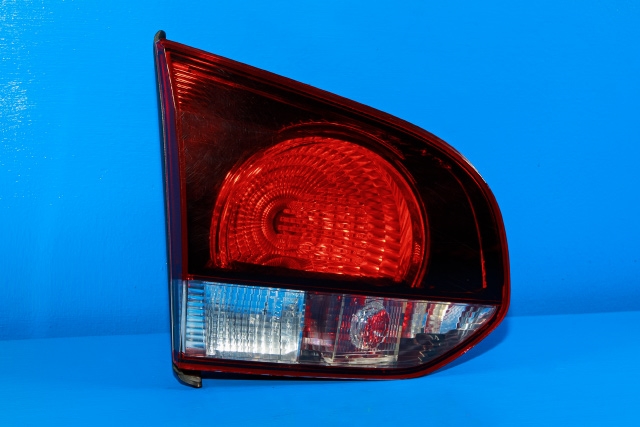 Baklykt venstre indre til VW Golf VI 2008-2012 (VAG|5K0 945 093 AA|)