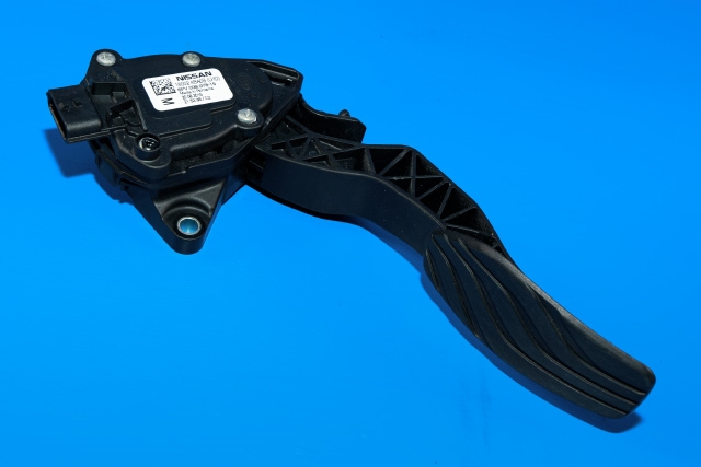 Pedal gass til Nissan X-Trail, 2014-2022 (T32) (T32) (NISSAN|18002-4BA0B)