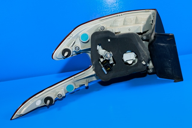 Baklykt høyre ytre til Peugeot 308 2013-2021 (Type II) (PEUGEOT|96 780938 80|)