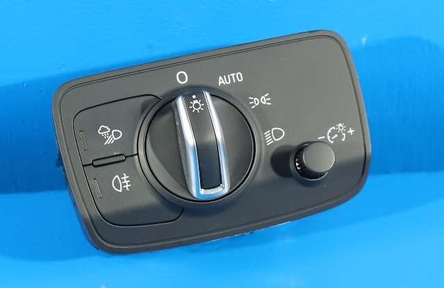 Bryter lys til Audi A3, 2016-2020 (Type III, Fase 2) (VAG|8V0 941 531 AR)