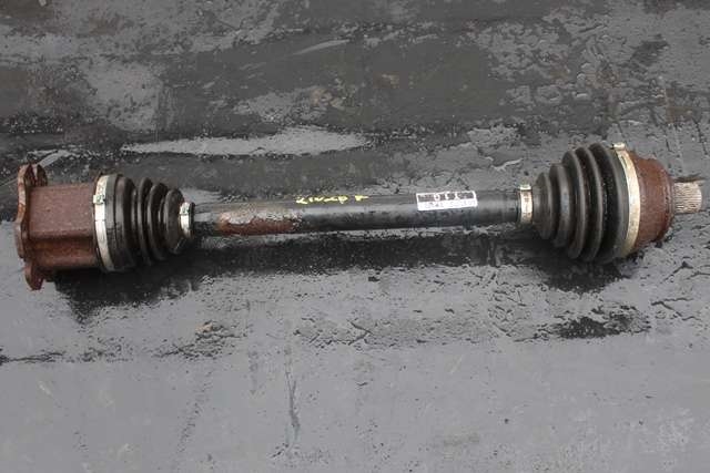 Drivaksel venstre foran, diesel/manuell til Audi A6 2008-2011 (Type III, Fase 2) (C6) (C6) (VAG|4F0 407 271 G|)